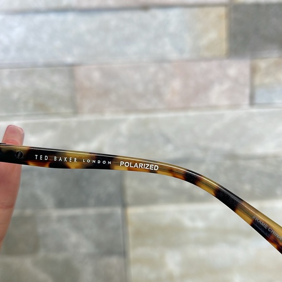 TED BAKER TBM037 Metal Square Aviator Sunglasses - Picture 3 of 11